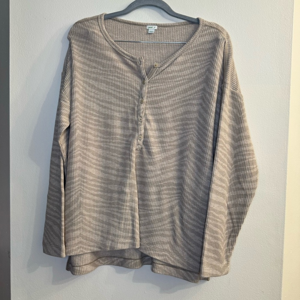 Aerie Cream Zebra Knit Button Down Long Sleeve Henley Size Small
